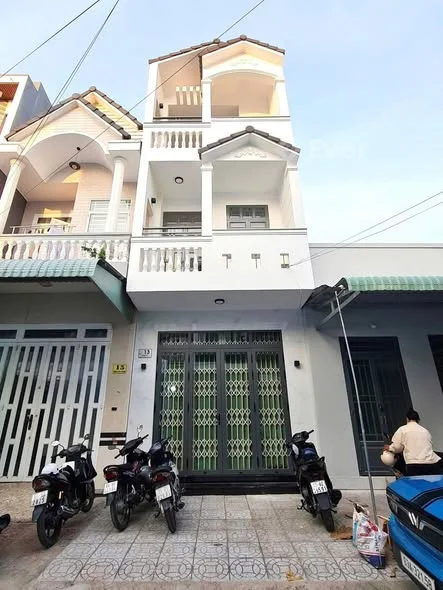 NHÀ KẾ ĐH Y DƯỢC ZÁ MỚI 5,49 TỶ, TẶNG NỘI THẤT 100 TRIỆUNHÀ BÁN 1 TRỆT 2 LẦU