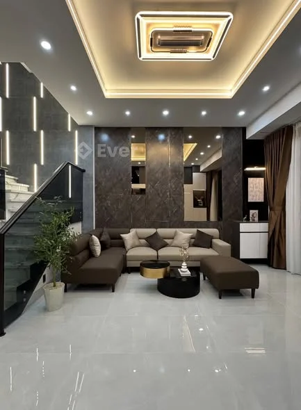 NHÀ 2 LẦU HIỆN ĐẠI ĐANG HOÀN THIỆN TẶNG FULL NỘI THẤT CAO CẤP - SỐ 145 ĐƯỜNG D7 KDC HỒNG LOAN