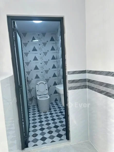 Nhà mới đẹp 100% 1 trệt 1 lững đẹp đường số 7 kdc Đông Phú, xã Châu Thành, TP Cần Thơ