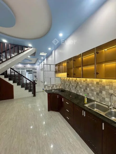 BÁN NHÀ TRỆT LẦU LỘ OTO, HẺM 379 ĐƯỜNG TRẦN QUANG DIỆU ( ĐOẠN CHỢ CẦU VÁN )