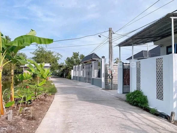 NỀN RẺ - RẠCH MIỄU ÔNG (BÌNH THUỶ) ———————— Giá: 480 triệu DT: 4,5 x 18 = 77m2