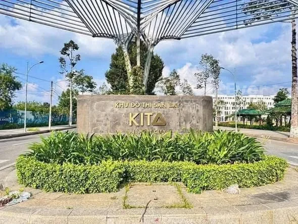 chủ gửi Bán nền đường số 14 kdc Ngân Thuận gần ủy ban công an công viên trường học