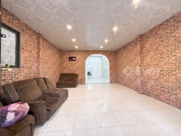 NHÀ MẶT TIỀN TRẦN NGỌC QUẾ - TẦM VU ĐOẠN NGANG NHÀ THỜ