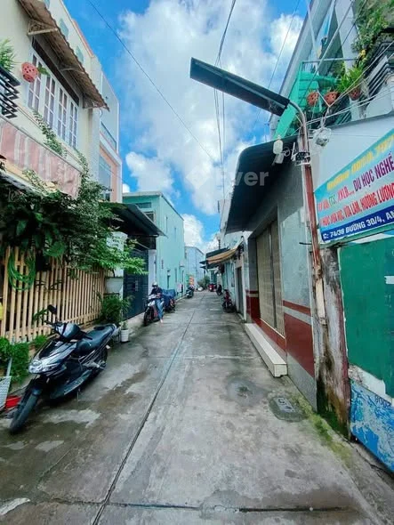 GIÁ THUÊ : 4,5 TRIỆUCHO THUÊ NHÀ TRỆT LỬNG HẺM HOÀNG VĂN THỤ NGAY BỜ HỒ XÁNG THỔI