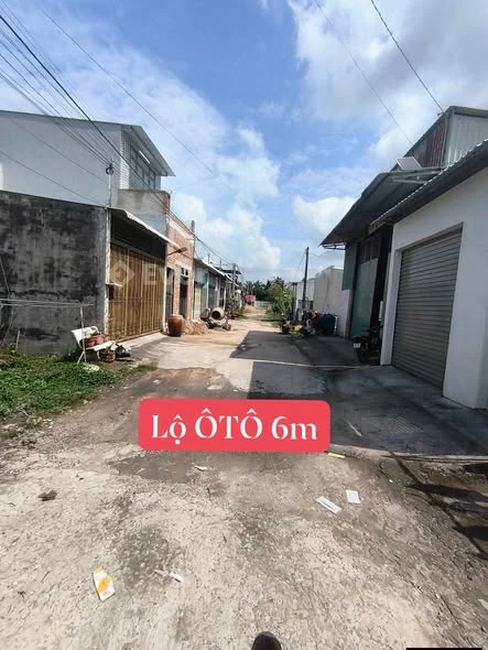 Bà Chị Cần Vốn Làm Ăn Bán cái nền ngay cây xăng số 1 đông bình, phường đông thành VL