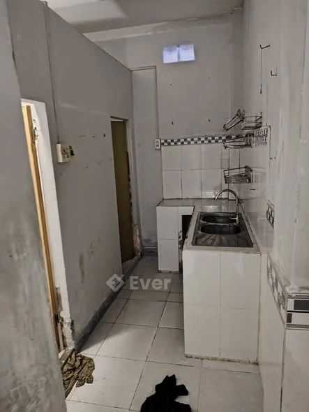 Cho thuê nhà cấp 4 nguyên căn (1 trệt 1 lửng), ngang 3m1, dài 21m,..