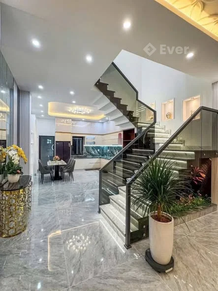 NHÀ 1 TRỆT 2 LẦU MỚI ĐẸP HIỆN ĐẠI - ĐƯỜNG D6 KDC HỒNG LOAN