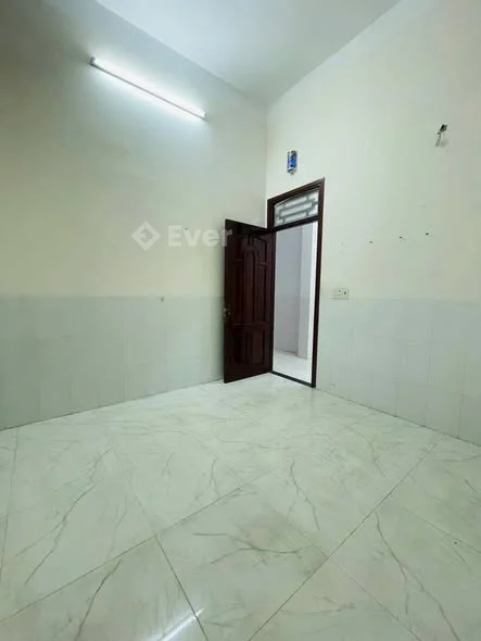 CHO THUÊ NHÀTRỆT 2 LẦU - VỊ TRÍ ĐẸP - TRỤC LỘ LỚN- KDC BÌNH NHỰT