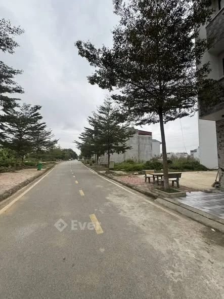 BÁN Ô ĐẤT MẶT CÔNG VIÊN – PHÚ LỘC 1,2 • Diện tích. ~101m²