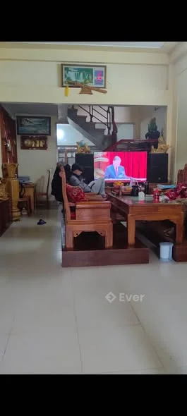 BÁN NHÀ 3 TẦNG MẶT ĐƯỜNG NGÔ QUYỀN – HƯỚNG ĐÔNG NAM Vị trí: Mặt đường Ngô Quyền, khu vực dân cư đô