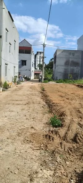 Gia đình cần bán mảnh đất ở thôn hoàng tâm, hoàng đồng, dt 72m mt 5m