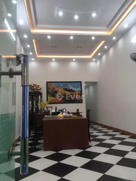 SIÊU PHẨM HOT: Giá Siêu mềm:Diện tích siêu rộng,Nhà mặt đường NGUYỄN DU