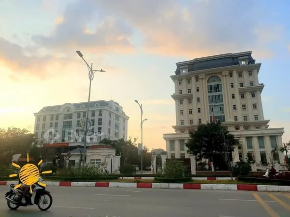 SIÊU PHẨM LÔ ĐƯỜNG ĐÔI 54m NGUYỄN CHÍ THANH - ĐÔ THỊ MAI PHA- RẺ NHẤT