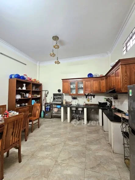 CHUYỂN NƠI Ở – CAN BAN NHÀ 3 TẦNG 2 MẶT TIỀN
Khu đô thị Phú Lộc 4
2 mặt tiền – hướng Đông & Bắc
G