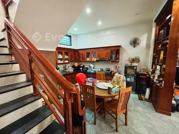 BÁN NHÀ 3 TẦNG XÂY 2023 CHƯỚNG : BẮC– CÓ GARA Ô TÔ Ngõ 362 Ngô Quyền