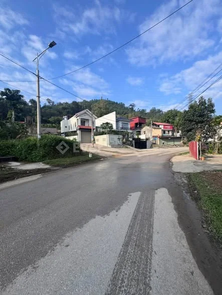 Bán lô đất đẹp vuông vắn cách mặt đường trần đăng ninh 30m diện tích :632m 2 thực tế sử dụng 700m m