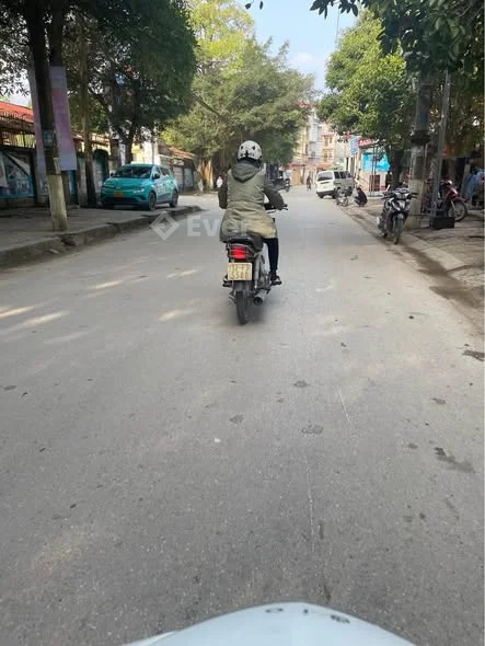 BÁ.N ĐẤT tặng nhà c4 vẫn ở tốt, MẶT ĐƯỜNG BA SƠN – TAM THANH