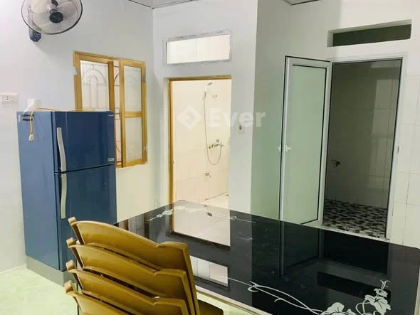 Một căn duy nhất giáp nhà nghỉ Đoàn Kết 2 thành phố Lai Châu Vị trí: phường TÂN PHONG