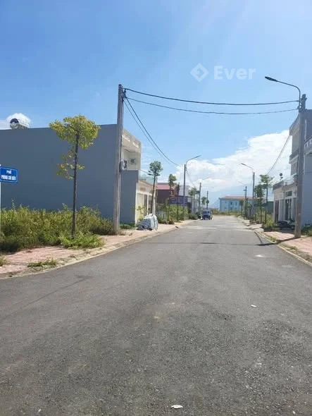 Tội gì mua đất ngõ mua lô đất cấp này hơn gấp vạn các bác ạ giá ngang đất ngõ950 triệu