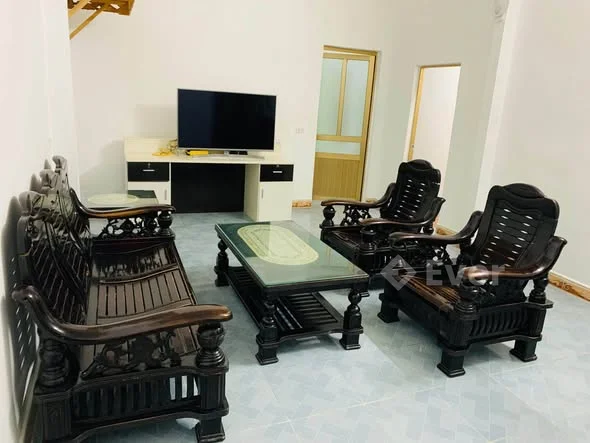 NHÀ CẤP 4 NGÕ Ô TÔ GẦN ĐƯỜNG NGÔ QUYỀN ĐỂ LẠI TOÀN BỘ NỘI THẤT