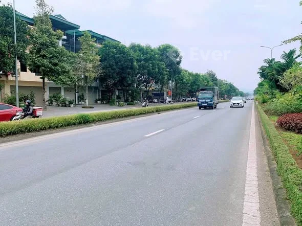 BÁN 2[ NHÀ 3 TẦNG 1 tum LIỀN NHAU tại B1 BẮC CườngVỊ TRÍ