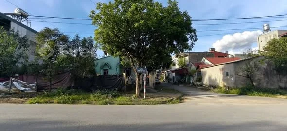 . CỰC HIẾM CỰC HIẾM BÁN ĐẤT TẶNG NHÀ MẶT ĐƯỜNG KINH DOANH ĐÔNG ĐÚC MỌI NGÀNH NGHỀ