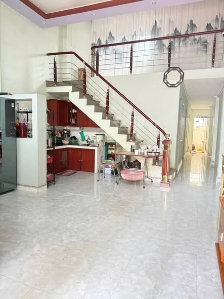 Chuyển Về HN Cần Bán Nhanh Nhà Cấp4 có gác sép tại Đường Mạc Thị Bưởi - Cam Đường - Lào Cai. Vị trí