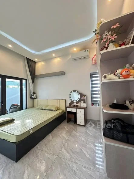 BÁN NHÀ 2 tầng hai mặt tiền mới xây kiên cố thiết kế hiện đại và để lại full nội thất