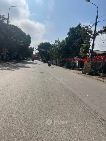 Tân uyên bán mảnh đất khu 32 ngõ ô tô diện tích 9,6x26 giá chỉ 5xx