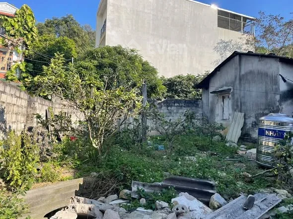 CẦN BÁN LÔ ĐẤT ĐẸP – THÔN TRUNG CẤP Vị trí thuận lợi, gần khu APEC, khu dân cư đông đú