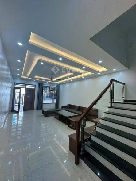 NHÀ 3 TẦNG GẦN ĐƯỜNG NGUYỄN PHI KHANH NGÕ RỘNG 2 Ô TÔ TRÁNH NHAU