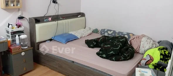 Bán nhà cấp 4 ở tổ 8 phường Nam Thanh cũ, hướng đông bắc, rộng 4m dài 21,4m, tổng 85,6m2 đất ở