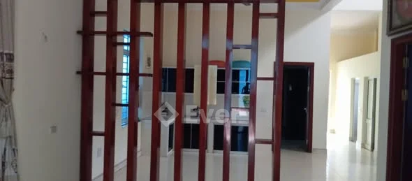 Bán biệt thự 2 tầng xây 2017 kiểu mái Thái mặt đường bê tông 7m ở tổ 5 phường Mường Thanh, hướng đôn