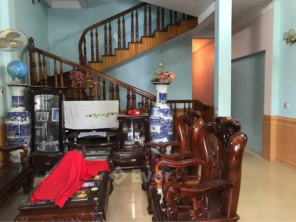 Gia đình chuyển về quê cần bán căn nhà 2 tầng xây kiên cố chắc chẵn tổ 9 phường Mường thanh