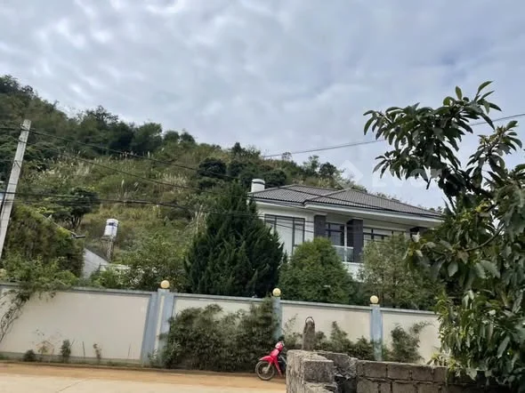 ĐẤT TRUNG TÂM DU LỊCH – 2 MẶT TIỀN – GẦN RESORT THẢO NGUYÊN