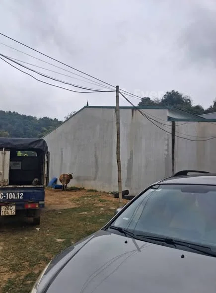 Chính chủ gửi bán Lô đất 2 mặt tiền siêu rộng đẹp. Bản Pùa , cách ql6 hơn 300m.