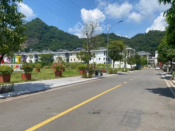 Bán lô víp duy nhất 5m viu công viên shining city . Bìa 75m2 full thổ cư - lô đất đẹp đường thông - Thỏa thuận - 75m²