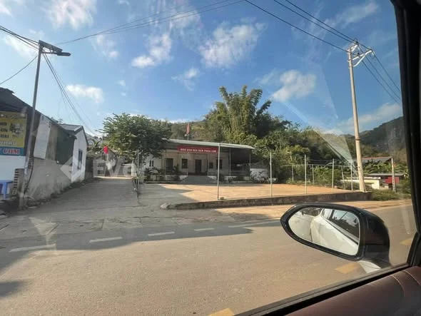 Sẵn 1 Lô Đối Diện Nhà Văn Hoá Bó cón, Giá Hơn 800tr