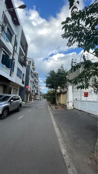 Bán lô đất khu Mé Ban, Chiềng Cơi – TP Sơn LaDiện tích: 5 x 15m – Hướng Đông Nam