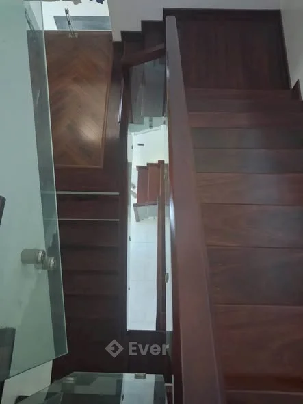 Chuyển nhượng: Siêu biệt thự nghỉ dưỡng đẹp long lanh,giữa trung tâm tp Sơn La - Thỏa thuận - 171m²