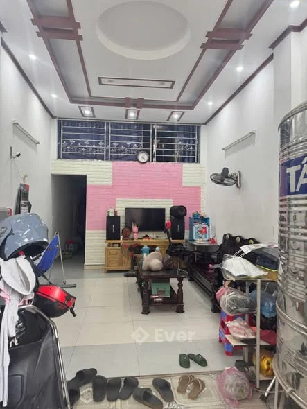 Bán nhà cấp 4 thuộc tổ 7 chiềng lề (cũ) Nhà 2p ngủ 1 bếp 1p vs Cách mặt đường Lò Văn Giá 20m