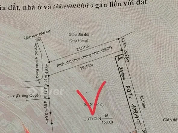 Chính chủ em bán mảnh đất khu cao đẳng chiềng sinh
Tổng S: 310m, có 120m thổ cư
Bám mặt đường 3,5m