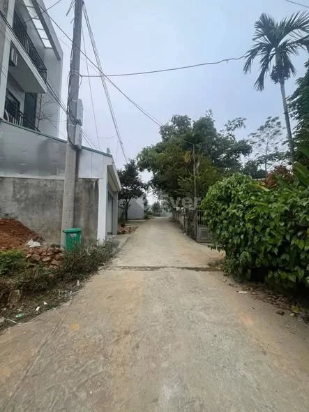 Cần thanh khoản mảnh đất tổ 6 Tiên lũng, Ỷ La Dt : 4,6 x 30 có 80 thổ cư