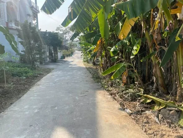 CHÍNH CHỦ BÁN ĐẤT TỔ 6 Ỷ LA• Diện tích 4 x 17m, phun thổ cư