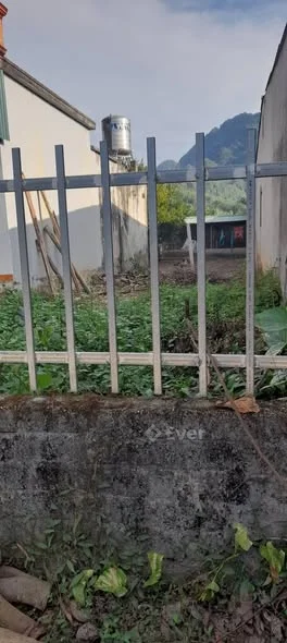 Em bán lô đất cạnh trường cấp 1,2 tràng đà phường nông tiến.$ Dt 138,2m2 có 75m2 đất ở đô thị.