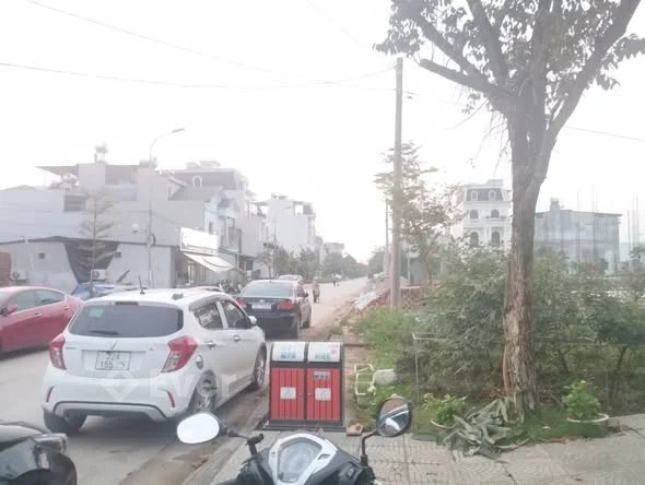 NHÀ 3 TẦNG BIỆT THỰ KĐT AN PHÚ - PHƯỜNG AN TƯỜNG Diện tích: 200m2