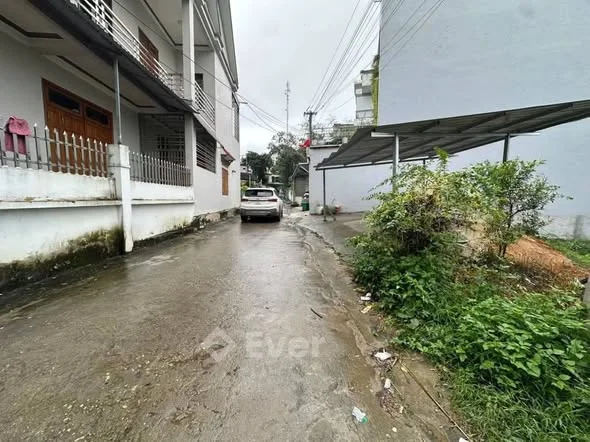 BÁN LÔ ĐẤT ĐẸP GẦN MẦM NON SÔNG LÔ AN TƯỜNGDiện tích: 5×24m. Tc 50m