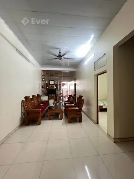 bán Nhà c4 Trung Tâm Nguyễn Trãi - Nhà Mặt ngõ rộng , hàng xóm thân thiện