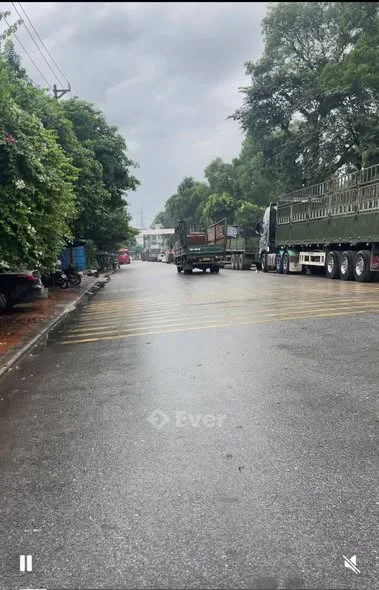 Chính chủ e bán mảnh đất 2 mặt tiền rộng 275m2, thổ cư 50m.thực tế dôi dư 500m2