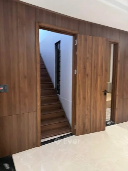 Nhà 2 tầng dân xây trung tâm phường Phan Đình Phùng gần hồ Hoàng Ngân